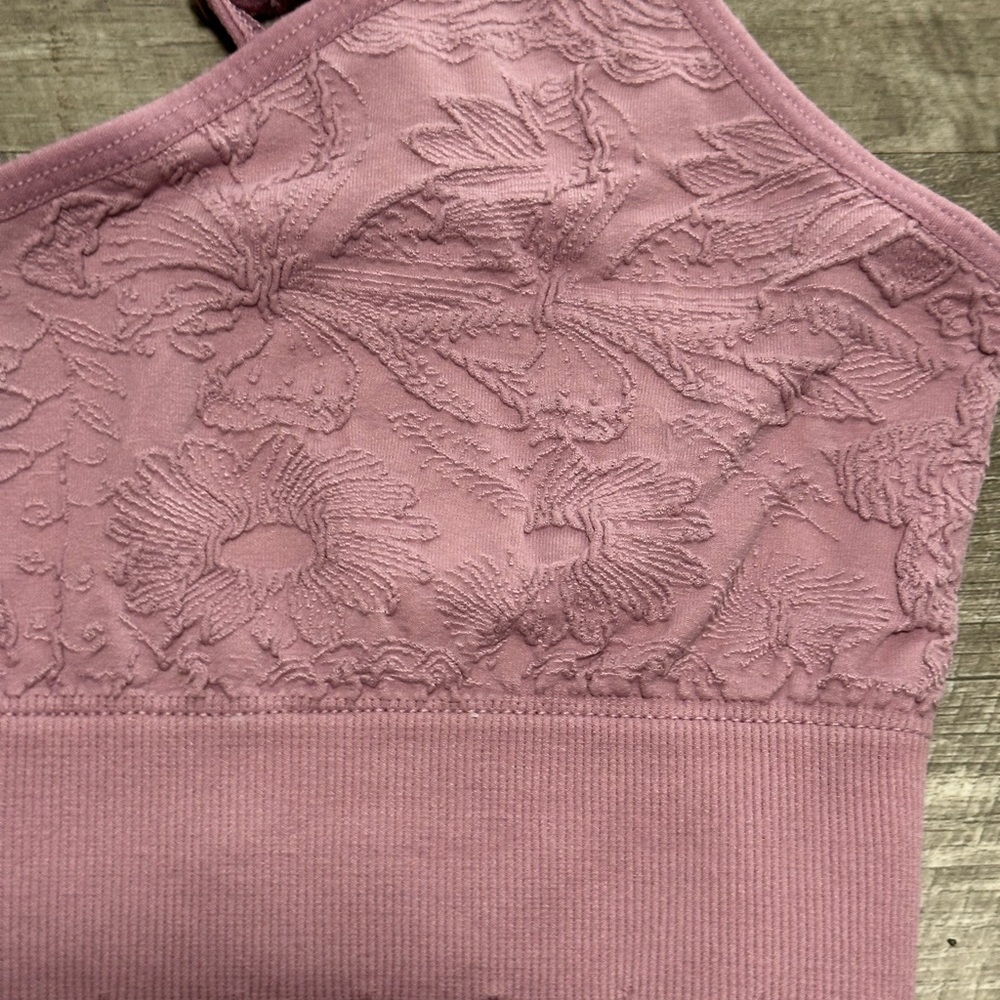 Old Navy Large Bra Bralette Textured Rose Adjustable Straps Wireless Comfortable - Picture 6 of 10